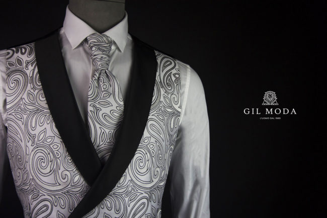 gilet e cravatta sposo